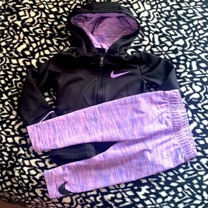 Toddler girls Nike dri-fit zip up hoodie/ leggings set